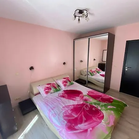 Apartamento Lovely 1-bedroom In Near Vitosha Sófia